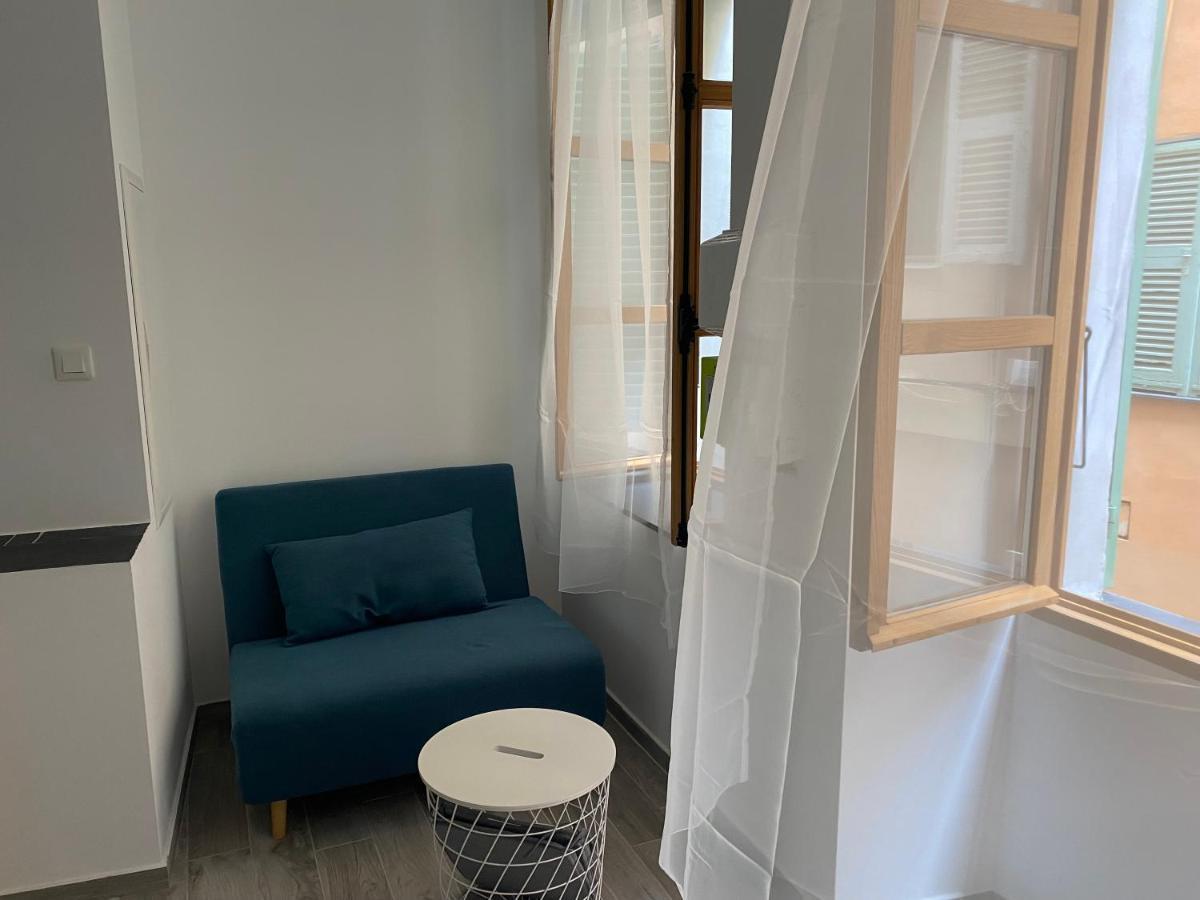 Historical Rue Longue Apartment Menton Exterior photo